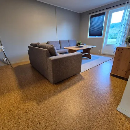 Apartment Fin, Enkel Med Nydelig I Naeromradet